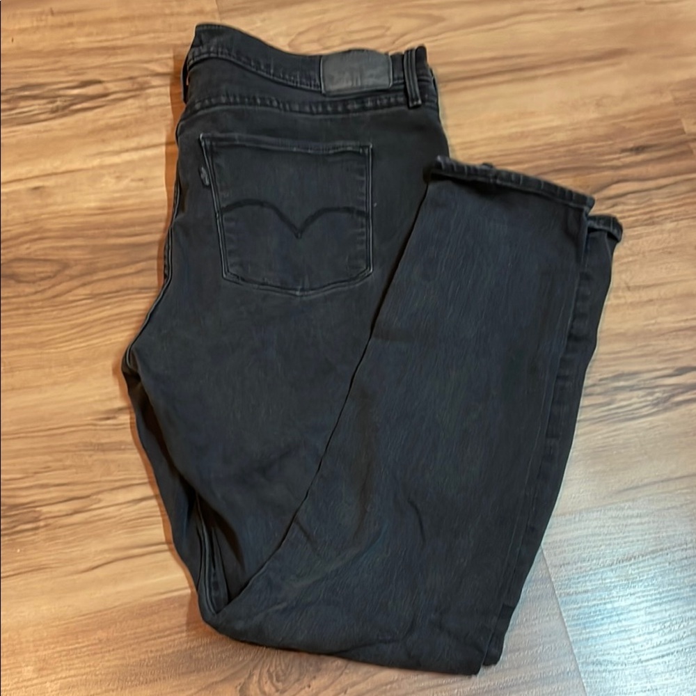 Women's Black Levi’s Jeans